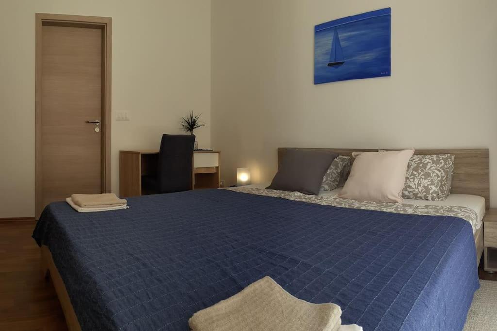 Vis - Luxury Holiday Villa With Swimming Pool Экстерьер фото